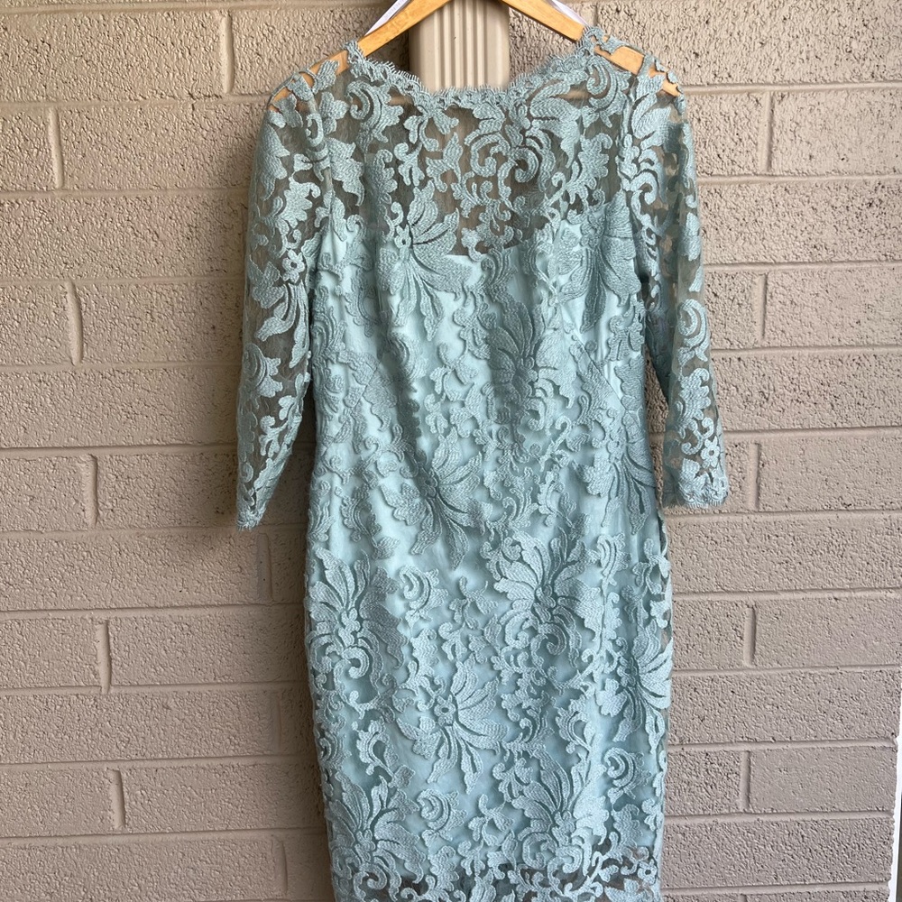 New Tadashi Shoji Embroidered Lace 3/4 Sleeve Sheath Dress in Light Teal
